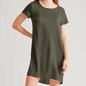 NWT Quince Washable Silk Stretch Tee Dress in Evergreen Size XS